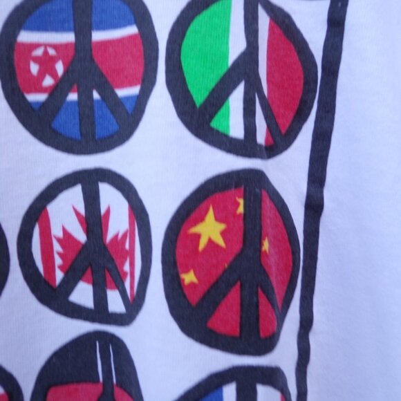 Vintage Men's XL Single Stitch Made in USA Flags Peace Graphic Cotton T Shirt. - Picture 3 of 11